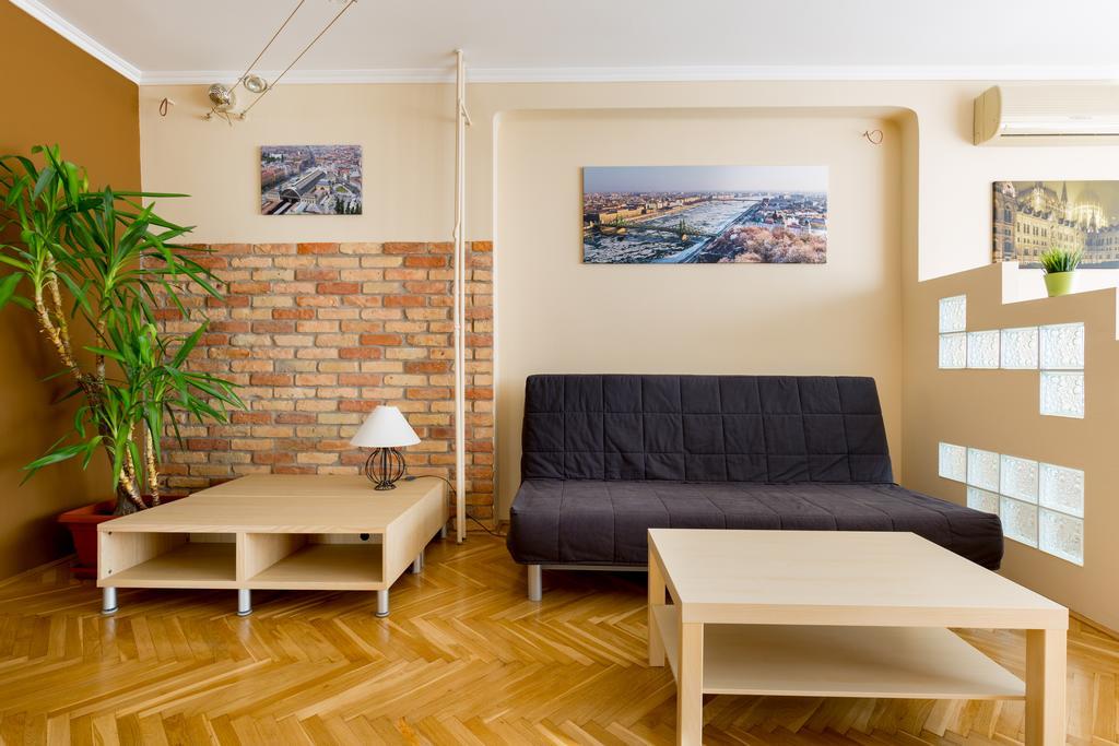 East Station Studios - Baross Home 1 & 2 บูดาเปสต์ ภายนอก รูปภาพ
