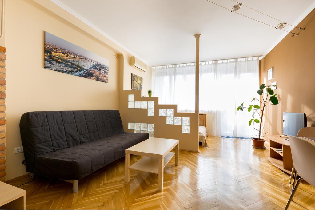 East Station Studios - Baross Home 1 & 2 บูดาเปสต์ ภายนอก รูปภาพ